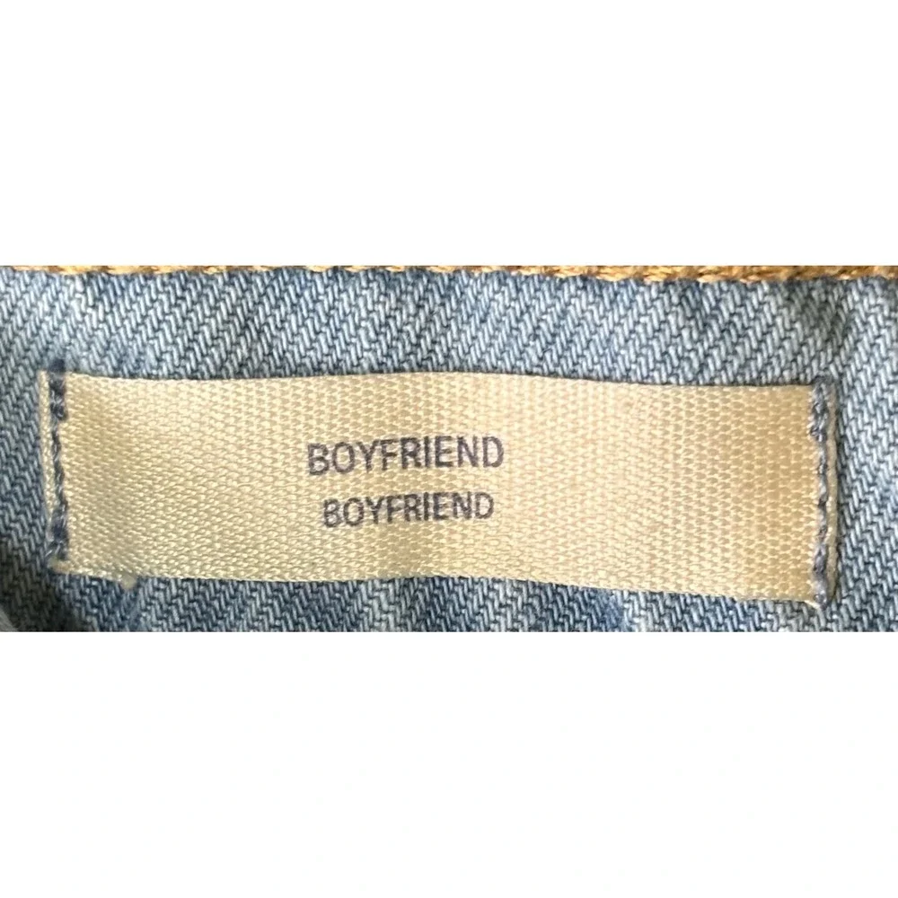 Universal Thread Womens Boyfriend Jeans Light Wash Distressed Raw Hem 6‎ 28R